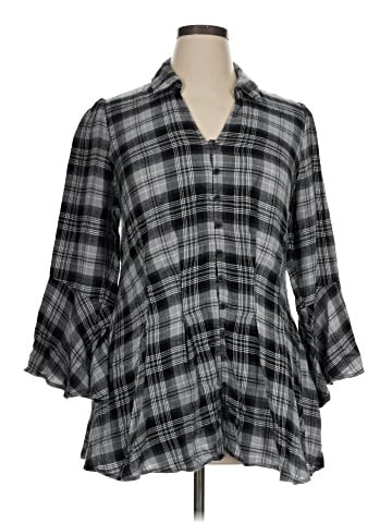 Torrid 3/4 Sleeve Button-Down Shirt (view 1)