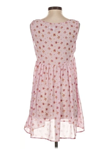 Urban Outfitters Casual Dress (view 2)