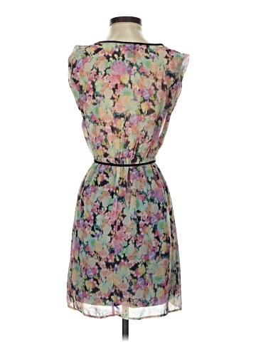 H&M Casual Dress (view 2)