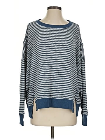 American Eagle Outfitters Pullover Sweater (view 1)