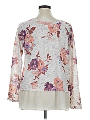 Living Doll 3/4 Sleeve Top (view 2)