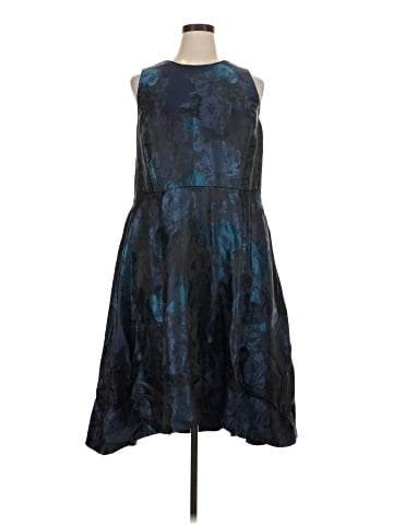 White House Black Market Cocktail Dress (view 1)