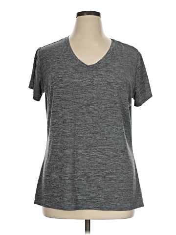Amazon Essentials Active T-Shirt (view 1)