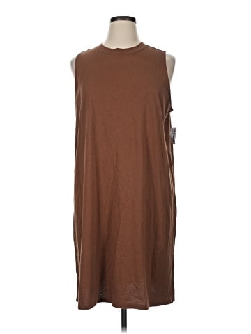 Old Navy Casual Dress (view 1)