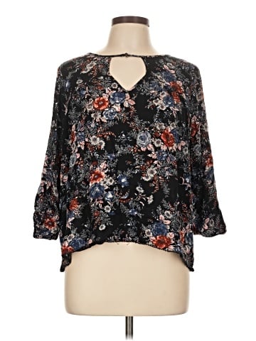 American Eagle Outfitters 3/4 Sleeve Blouse (view 1)