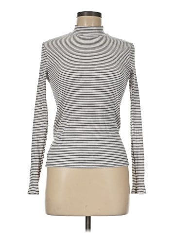 Uniqlo Long Sleeve Turtleneck (view 1)