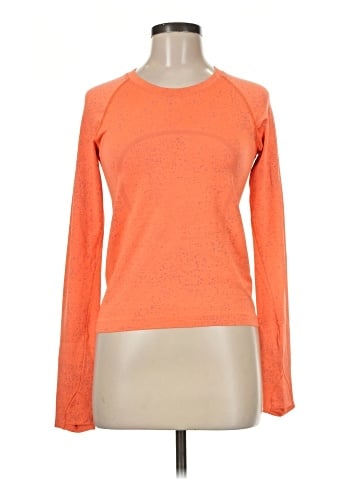 Lululemon Athletica Long Sleeve T-Shirt (view 1)