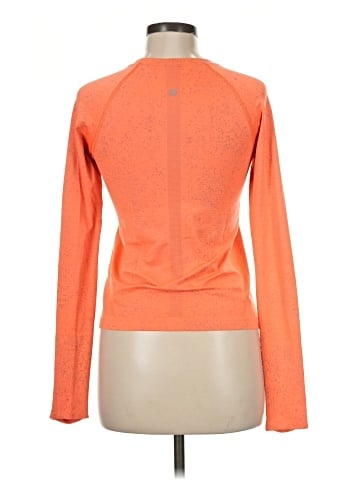 Lululemon Athletica Long Sleeve T-Shirt (view 2)