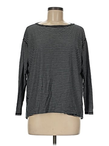 Lululemon Athletica Long Sleeve T-Shirt (view 1)