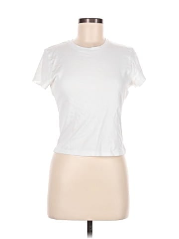 Uniqlo Short Sleeve T-Shirt (view 1)