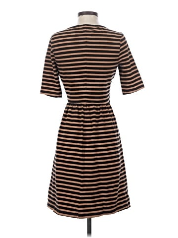Old Navy Casual Dress (view 2)