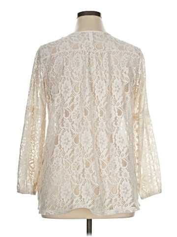 Xhilaration 3/4 Sleeve Blouse (view 2)