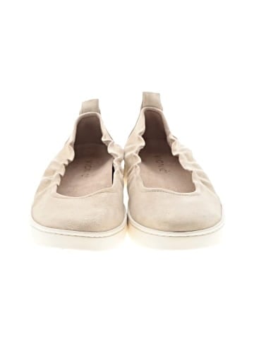 Vionic Flats (view 2)