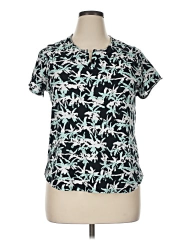 TWO by Vince Camuto Short Sleeve T-Shirt (view 1)