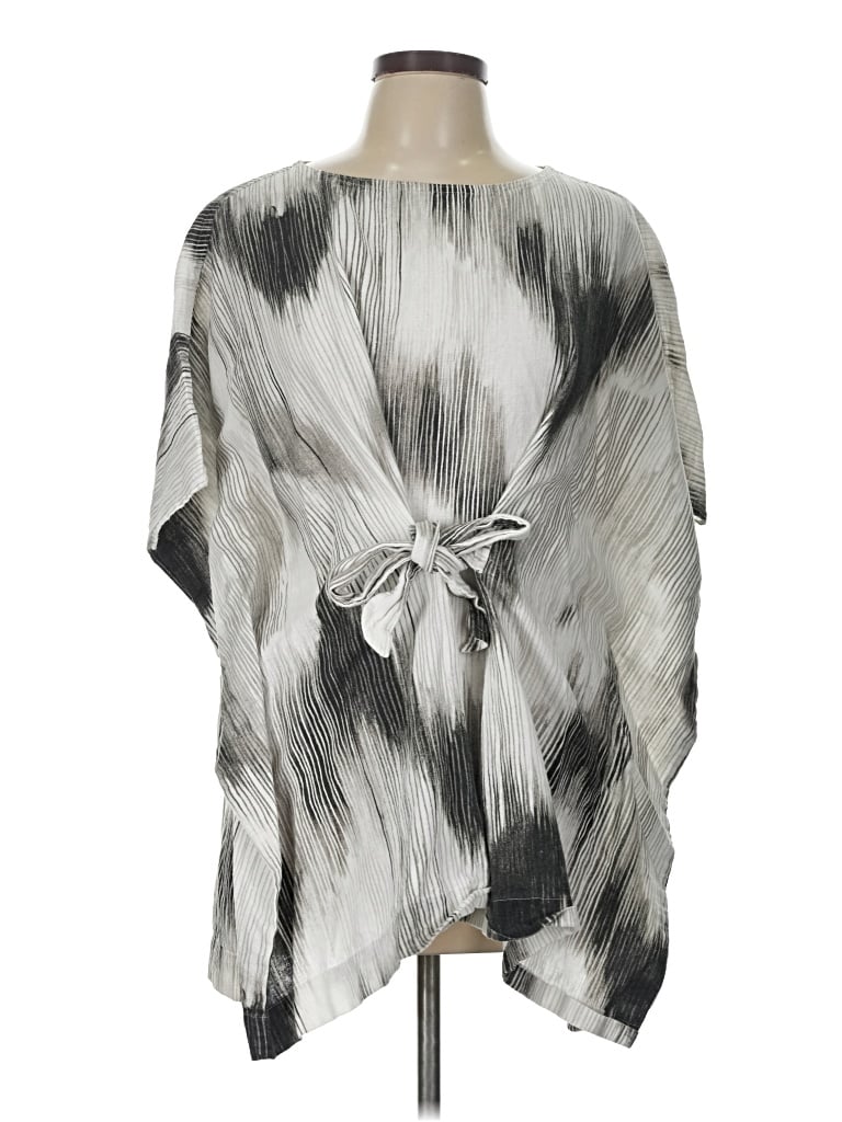 Pre-owned Natori Kimono In Gray
