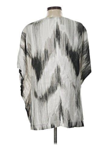 Natori Kimono (view 2)