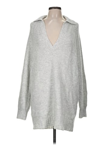 American Eagle Outfitters Pullover Sweater (view 1)