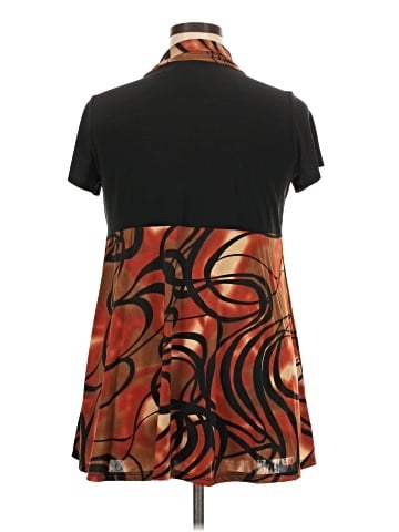 YUMMY PLUS Short Sleeve Blouse (view 2)