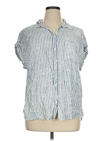 American Eagle Outfitters Short Sleeve Blouse (view 1)