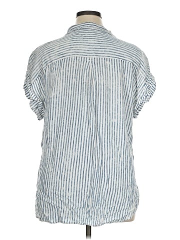American Eagle Outfitters Short Sleeve Blouse (view 2)
