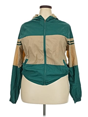 Gao Windbreaker (view 1)