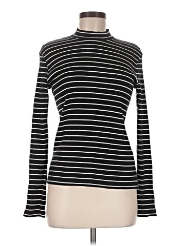 Uniqlo Turtleneck Sweater (view 1)