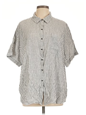 Splendid Short Sleeve Button-Down Shirt (view 1)