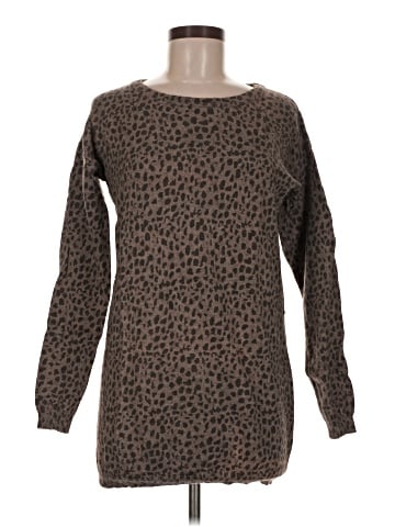 BB Dakota Pullover Sweater (view 1)