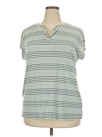 Liz Claiborne Short Sleeve Top (view 1)