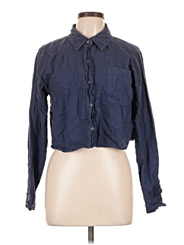 Universal Thread Long Sleeve Button-Down Shirt (view 1)