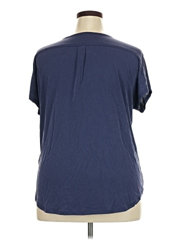 Leo & Nicole Active T-Shirt (view 2)