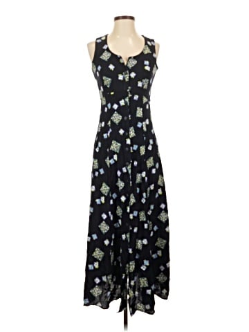 Jeffrey & Dara Casual Dress (view 1)