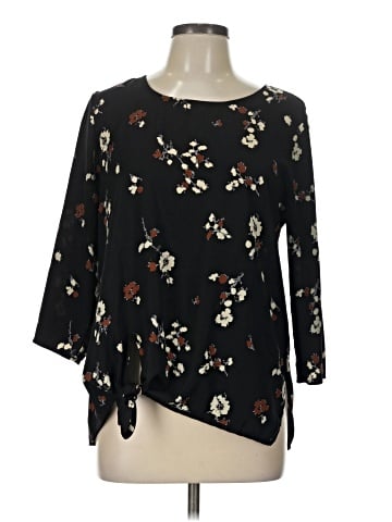 Le Lis 3/4 Sleeve Blouse (view 1)