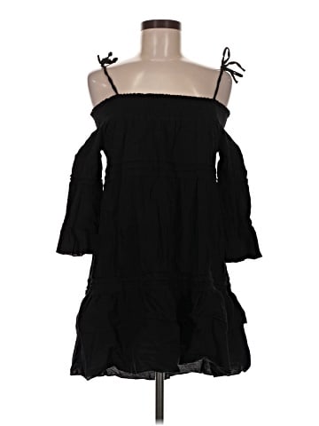 Romeo & Juliet Couture 3/4 Sleeve Top (view 1)