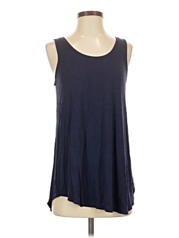Old Navy Sleeveless T-Shirt (view 1)