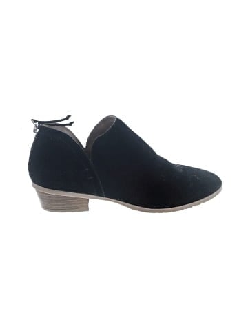 Kenneth Cole REACTION Ankle Boots (view 1)