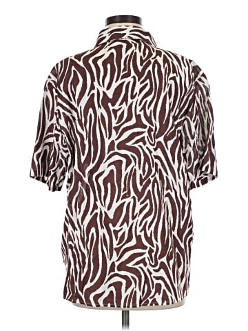 Divided by H&M Short Sleeve Button-Down Shirt (view 2)