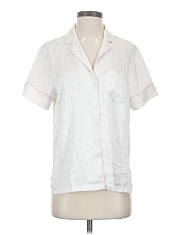 Victoria's Secret Short Sleeve T-Shirt (view 1)