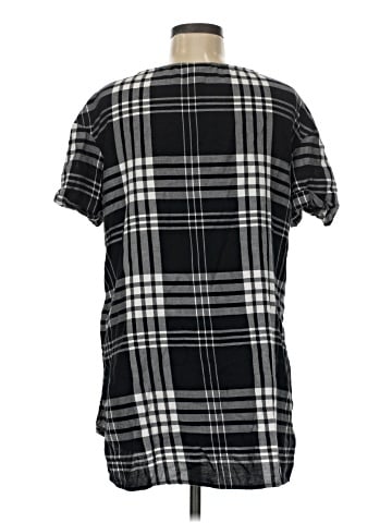Liz Lange Maternity for Target Short Sleeve T-Shirt (view 2)