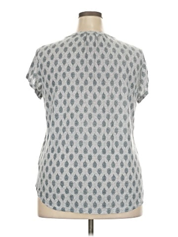 Liz Claiborne Short Sleeve Henley (view 2)