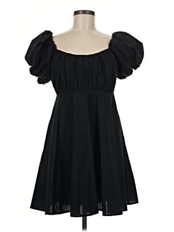 Abercrombie & Fitch Cocktail Dress (view 1)