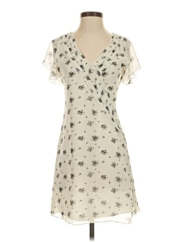 Urban Outfitters Casual Dress (view 1)