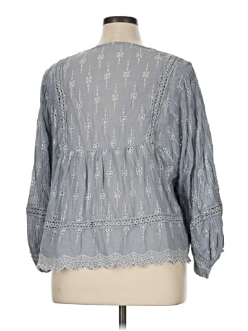 American Eagle Outfitters 3/4 Sleeve Blouse (view 2)