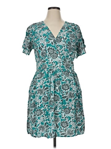 Ann Taylor LOFT Casual Dress (view 1)
