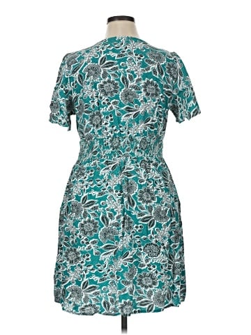 Ann Taylor LOFT Casual Dress (view 2)