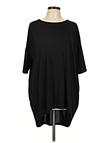 Lularoe 3/4 Sleeve T-Shirt (view 1)