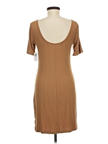 Old Navy Casual Dress (view 2)
