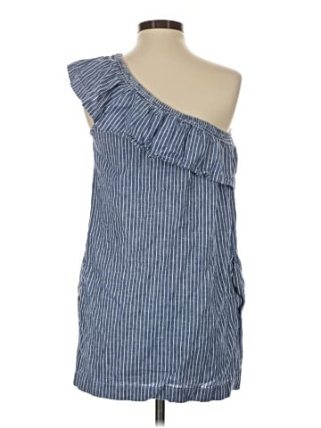 Saks Fifth Avenue Casual Dress (view 2)