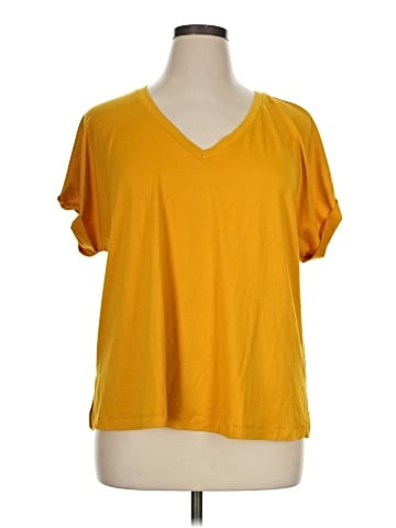 Versona Short Sleeve T-Shirt (view 1)