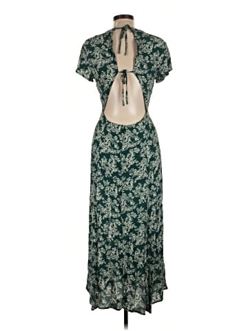 Urban Outfitters Casual Dress (view 2)